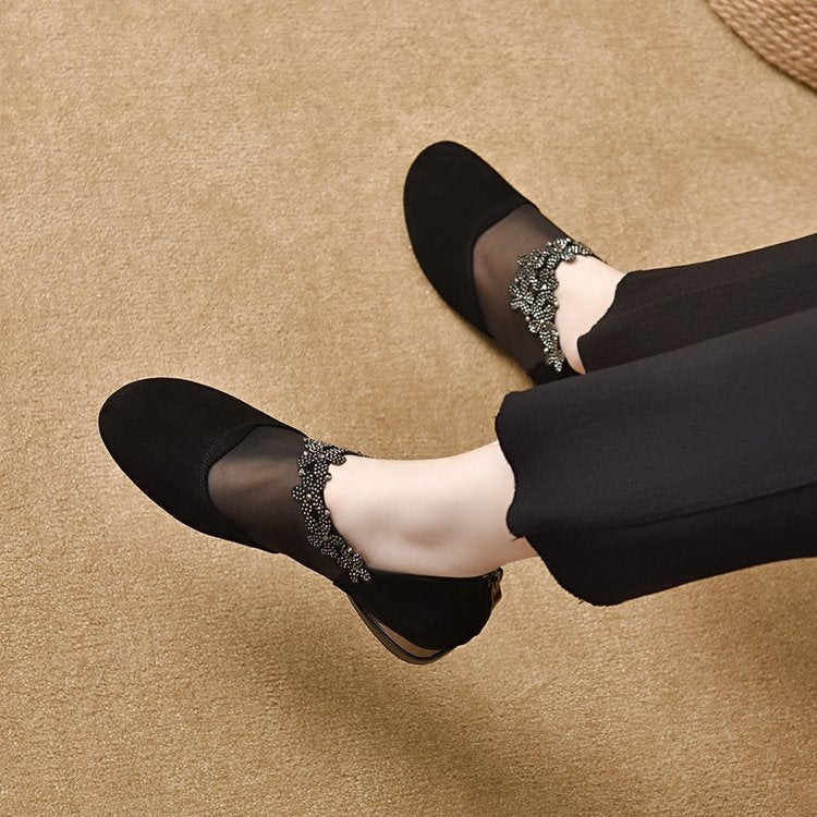 ✨【35-41】🏆2025 nowe damskie buty na koturnie z wydrążoną siateczką i miękkim spodem