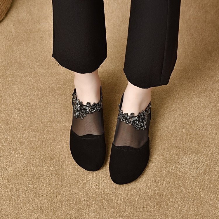 ✨【35-41】🏆2025 nowe damskie buty na koturnie z wydrążoną siateczką i miękkim spodem