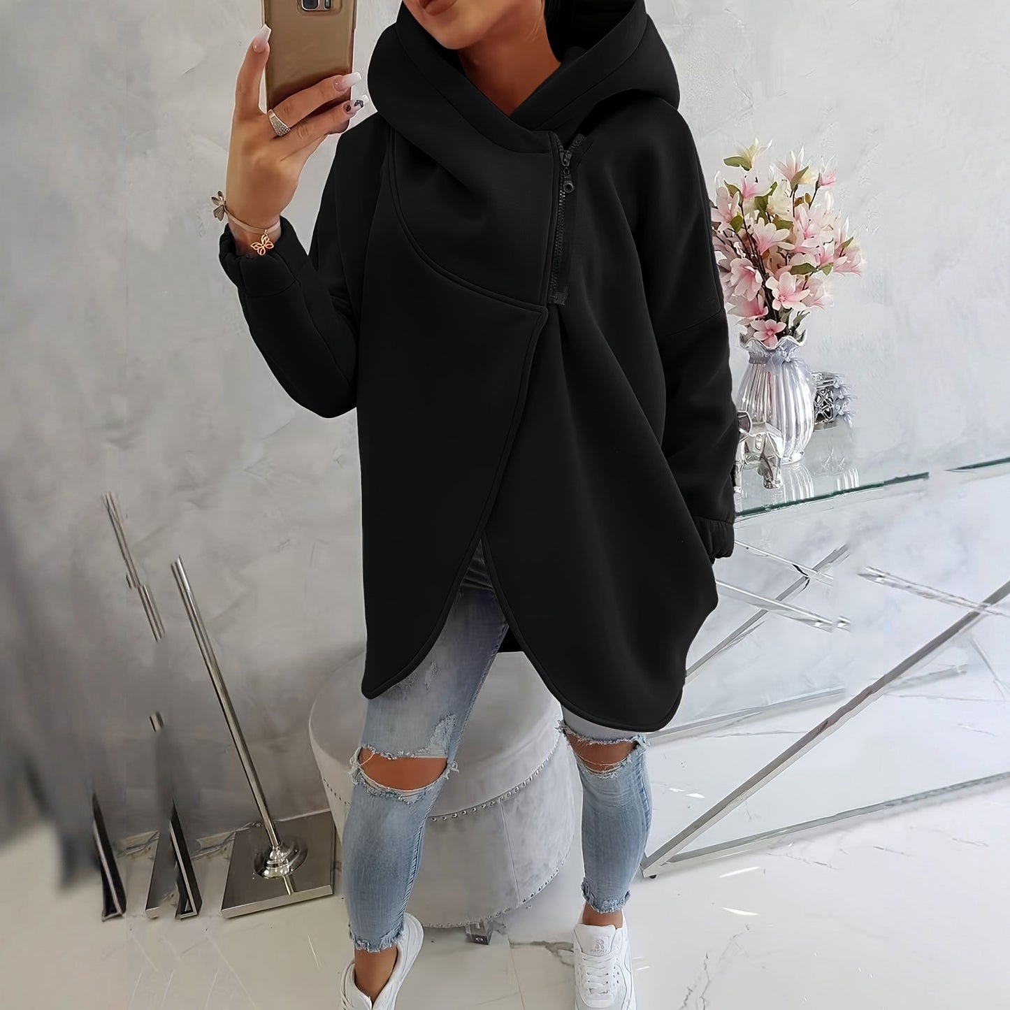 Damska bluza z długim rękawem, czarna, casualowa, z kapturem i kieszenią z przodu, zapinana na zamek