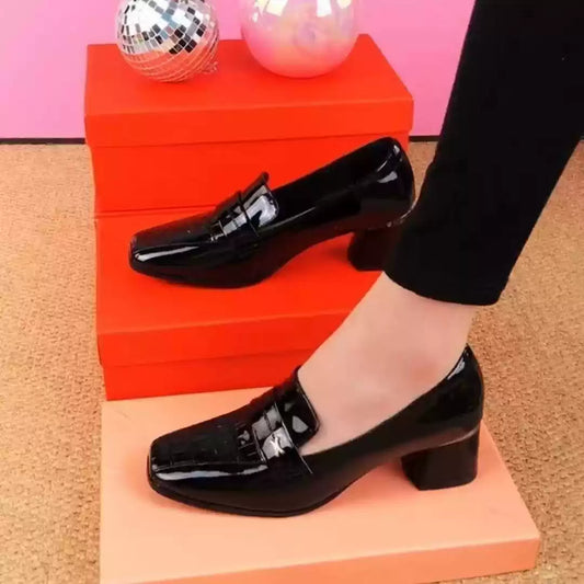 🔥【HOT SALE】🔥🔥【35-40】2025 nowe modne lakierowane buty ze średnim obcasem