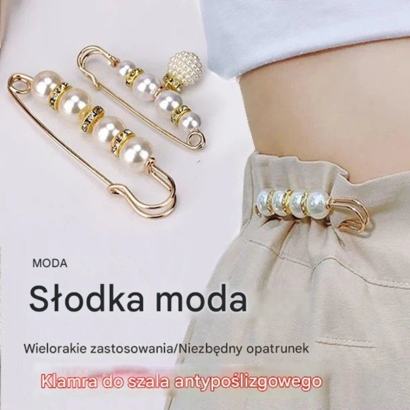 👍👍👍Spodnie ozdobione są perłowymi guzikami i sprzączkami w pasie, aby zapobiec przypadkowemu odsłonięciu.