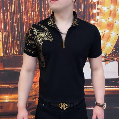 🔥【Vânzare excelentă】(M-4XL) Tricou polo elegant pentru bărbați, cu rever și fermoar - Negru clasic cu broderie rafinată