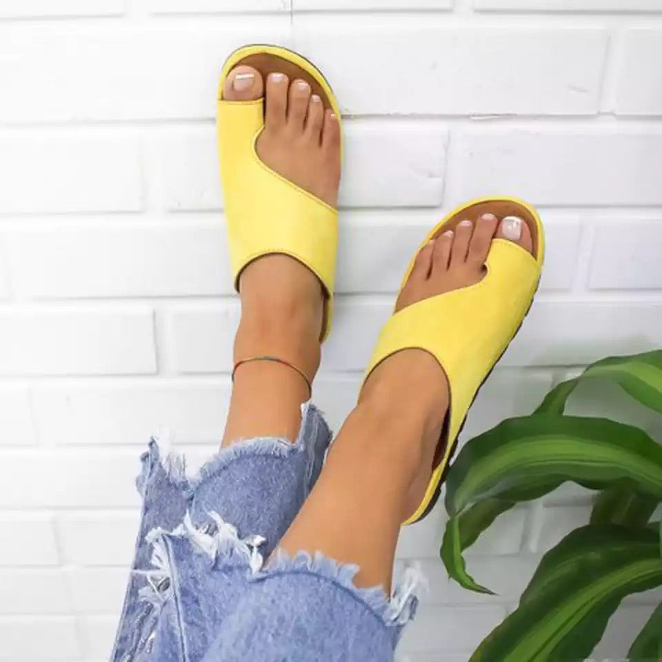 🔥【34-43】Eladó női lapos, nyári keresztpántos szandál, plus size, korrigálja a lábboltozat-támasztást