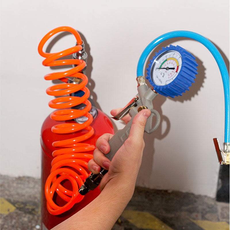 【Kup 1, a otrzymasz 1 gratis】👍👍Ta domowej roboty butelka na gaśnicę została przekształcona w butlę z gazem do użytku na dużych wysokościach, idealną na kemping i pikniki, i jest wyposażona w dmuchany zawór.