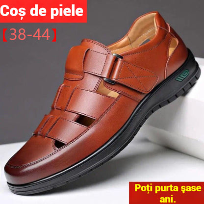 👞👍【38-44】2026 Nyári férfi marhabőr szandál, légáteresztő, üreges, csúszásmentes, lezser.