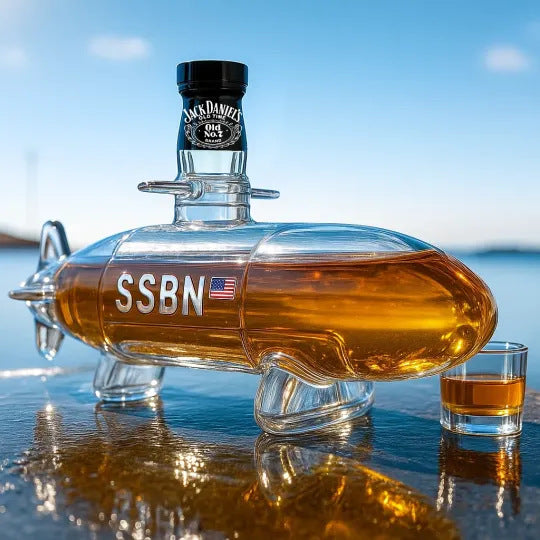 🚢【Kup 1, a 1 dostaniesz gratis】Zestaw butelek whisky o zabawnym designie｜Butelka whisky w kształcie łodzi podwodnej｜Oryginalny prezent i fajna dekoracja baru