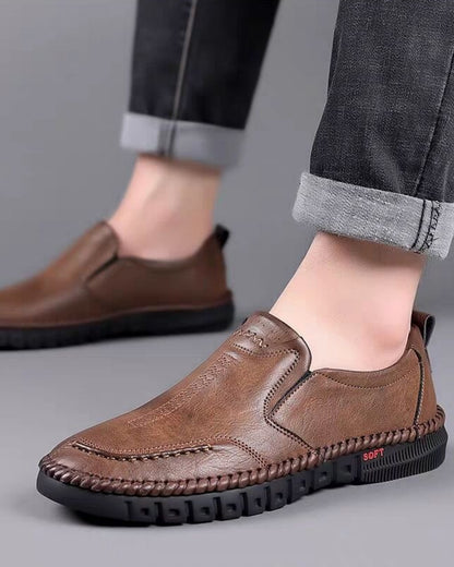 👞Promoción limitada 50%【39-44】Zapatillas deportivas de hombre 2025, de cuero natural, con suela suave, antideslizantes y transpirables" ✅